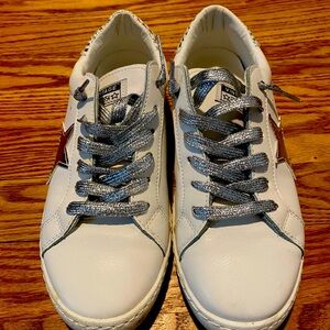 Vintage Havana like new. Carla silver sparkle 8